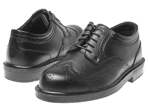 wingtips shoes for men. semi-formal shoes is get